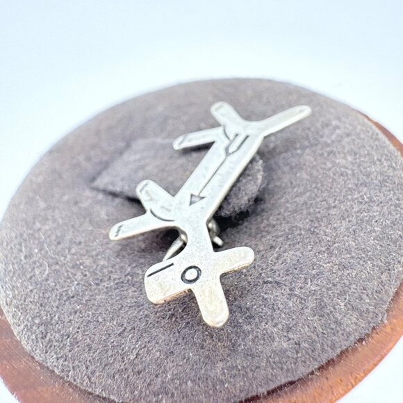 VTG Sterling Silver 925 Dog Arrow Native American Brooch Size 0.75" Length - Picture 2 of 8